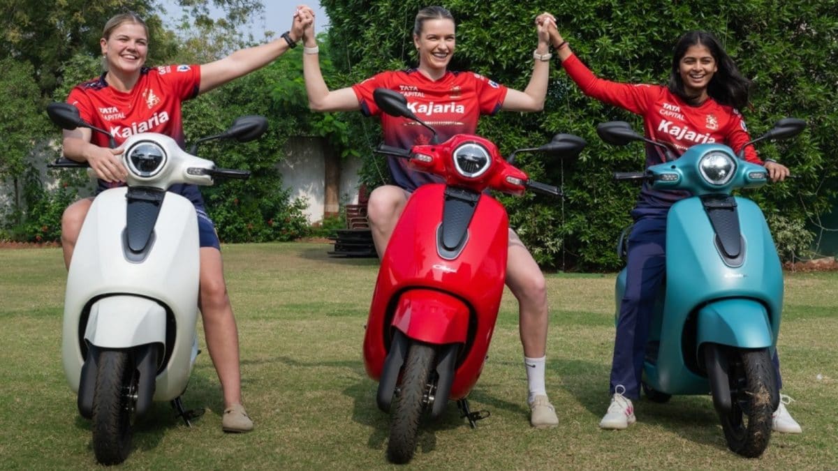 Bajaj Unveils Chetak C25 Combines Compact Agility With Trusted Durability