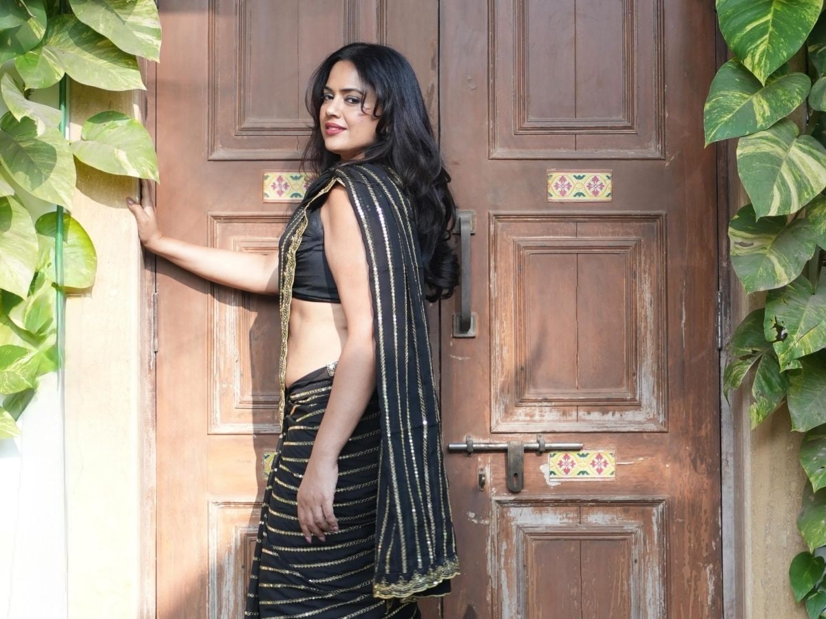 Sameera Reddy On Facing Body Image Issues In Bollywood: 'Was Always Putting Fairer Makeup' | Bollywood News - News18