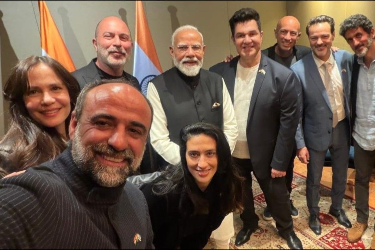 ‘No Undercover Work Needed’: PM Modi Takes A Selfie With Stars Of Israeli TV Series ‘Fauda’