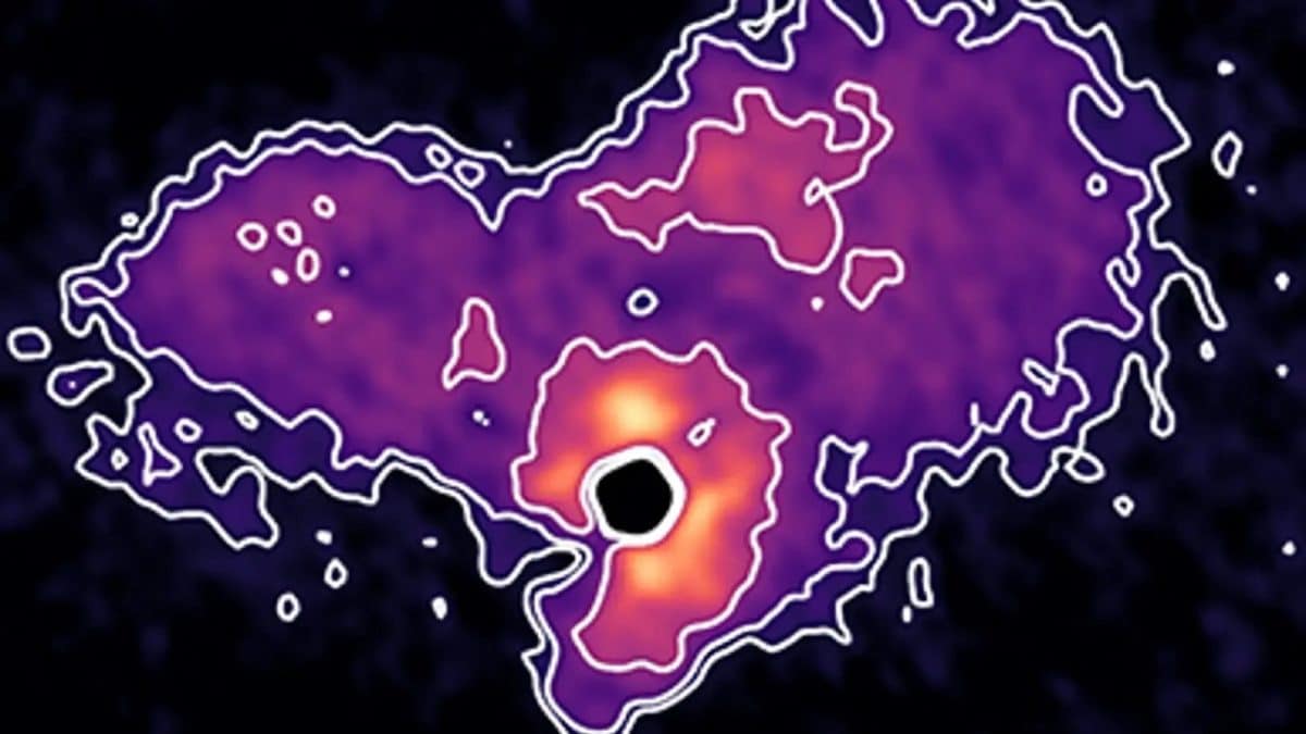 Heart-Shaped Cloud Spotted Near Dying Star 300 Light Years Away Ahead Of Valentine’s Day