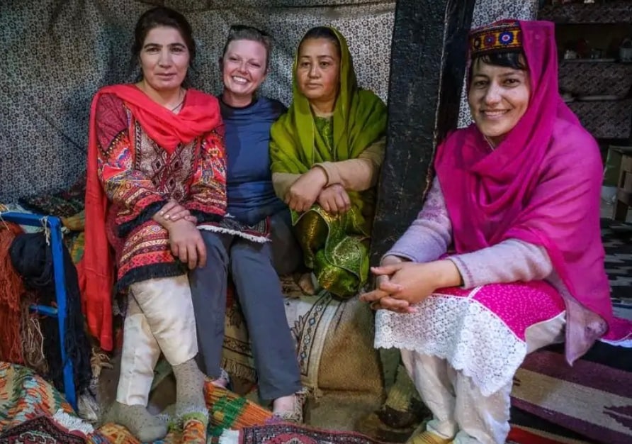  There is no miracle or mystical secret behind the Hunza people’s remarkable longevity. Scientists attribute their long, healthy lives to simple factors: a nutritious diet and an active lifestyle. Rich in apricots and walnuts, the Hunza diet is believed to lower cancer risk and support overall well-being.