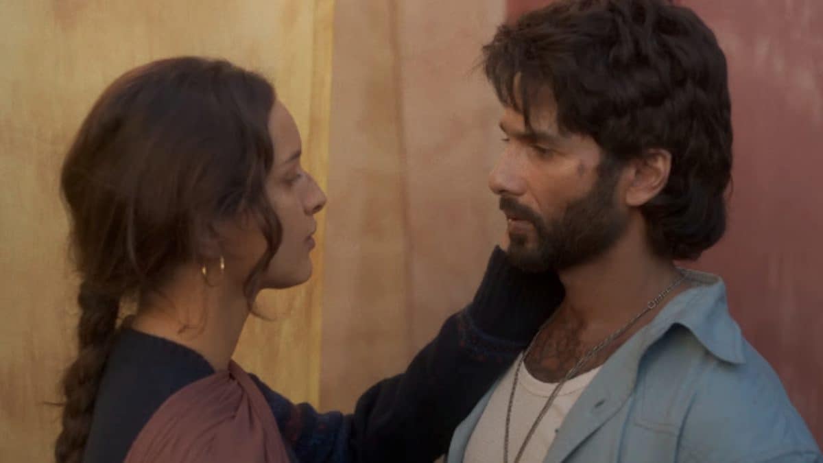 O’Romeo Review: Shahid Kapoor, Triptii And Cinematographer Ben Bernhard Brilliantly Helm Vishal Bhardwaj’s Vision | Reviews News
