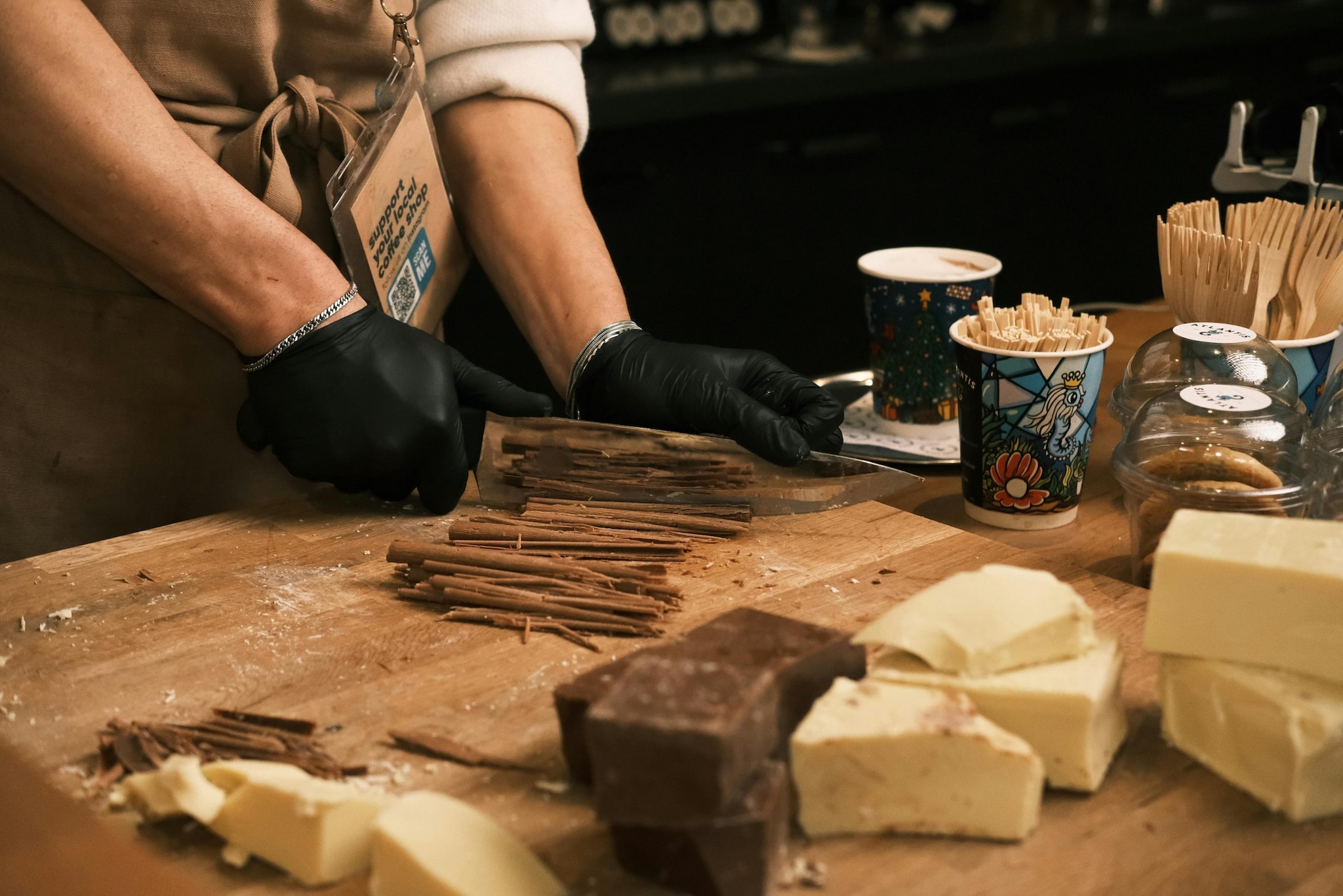 Ooty’s chocolate legacy developed naturally. Its cool climate creates perfect conditions for chocolate-making, requiring little refrigeration. Gradually, small family-run businesses began crafting handmade chocolates using fresh ingredients and traditional methods, turning simple recipes into a cherished local specialty. Ooty’s chocolate legacy developed naturally. Its cool climate creates perfect conditions for chocolate-making, requiring little refrigeration. Gradually, small family-run businesses began crafting handmade chocolates using fresh ingredients and traditional methods, turning simple recipes into a cherished local specialty.