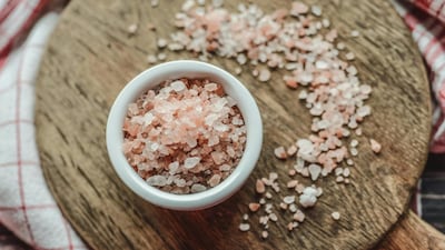 Amidst the trend of people replacing table salt with pink salt, iodine deficiency has suddenly reemerged as a threat. I