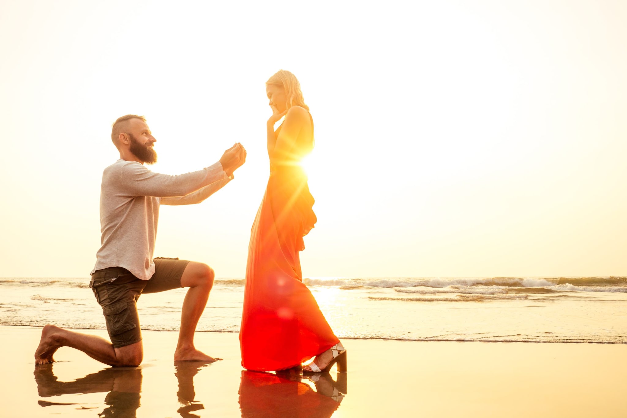 Feb 8 – Propose Day: Express your love and take a romantic leap. (Image: Shutterstock)