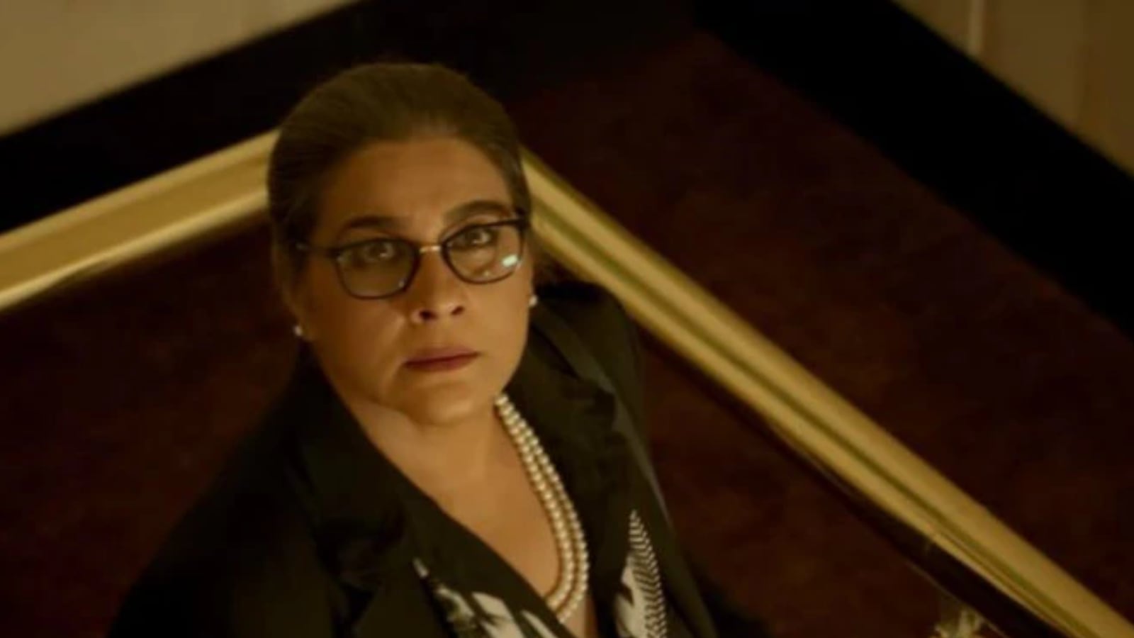 Badla: Sharing the screen with the legends Amitabh Bachchan and Shah Rukh Khan, Amrita Singh was seen as Rani Kaur in Badla. Her performance is believed to be one of the most dynamic roles she has played so far by many movie critics. Made on a budget of Rs 20 crore, the 2019 film went on to earn over Rs 88 crore in India and more than Rs 140 crore worldwide. Badla: Sharing the screen with the legends Amitabh Bachchan and Shah Rukh Khan, Amrita Singh was seen as Rani Kaur in Badla. Her performance is believed to be one of the most dynamic roles she has played so far by many movie critics. Made on a budget of Rs 20 crore, the 2019 film went on to earn over Rs 88 crore in India and more than Rs 140 crore worldwide.