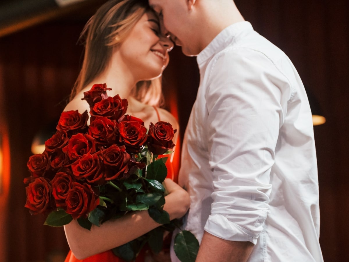 Happy Valentine’s Day 2025 Quotes, Wishes, Photos, Messages and WhatsApp Greetings to Share with your loved ones. (Image: Shutterstock)