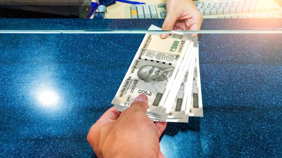 How Will Iran War Impact Remittances? Bankers See Short-Term Rise, Limited Risk