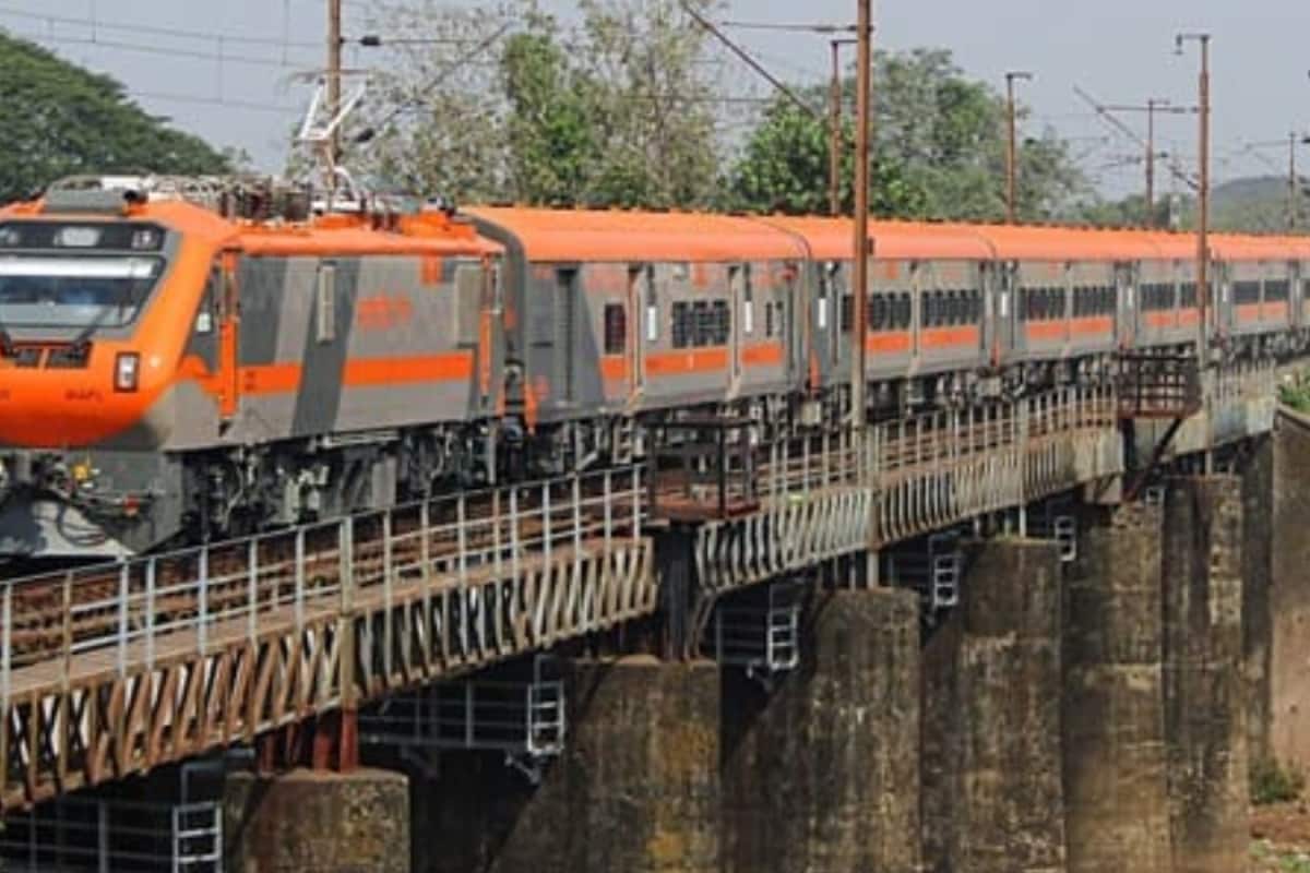 Maharashtra-West Bengal Weekly Train Service Kicks Off February 23: Check Route, Stops, Fare & Timings