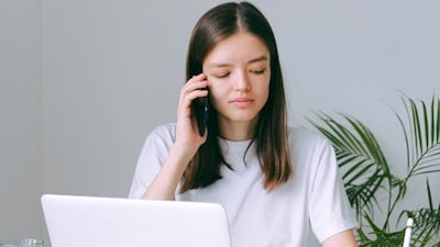 From students to working professionals, a growing number of people are experiencing persistent neck pain, hand strain, and posture-related issues, conditions now commonly referred to as tech neck, texting thumb, and laptop spine