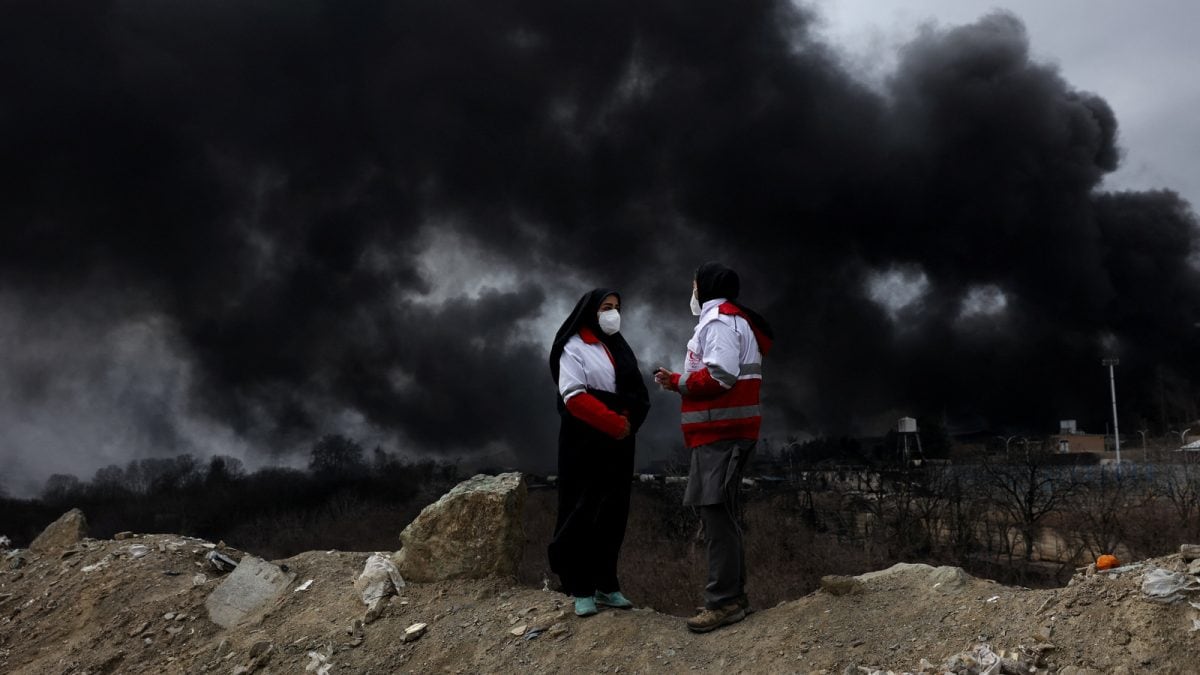 Tehran Raining Oil In Photos: Smoke-Filled Skyline, Acid Rains Over Tehran After Strikes ...