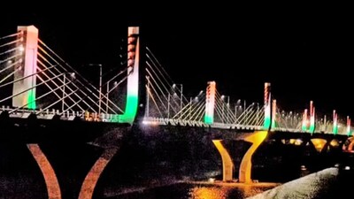 Built using advanced engineering techniques, the bridge is designed to withstand heavy vehicles, strong winds, and natural challenges with its aerodynamic design.