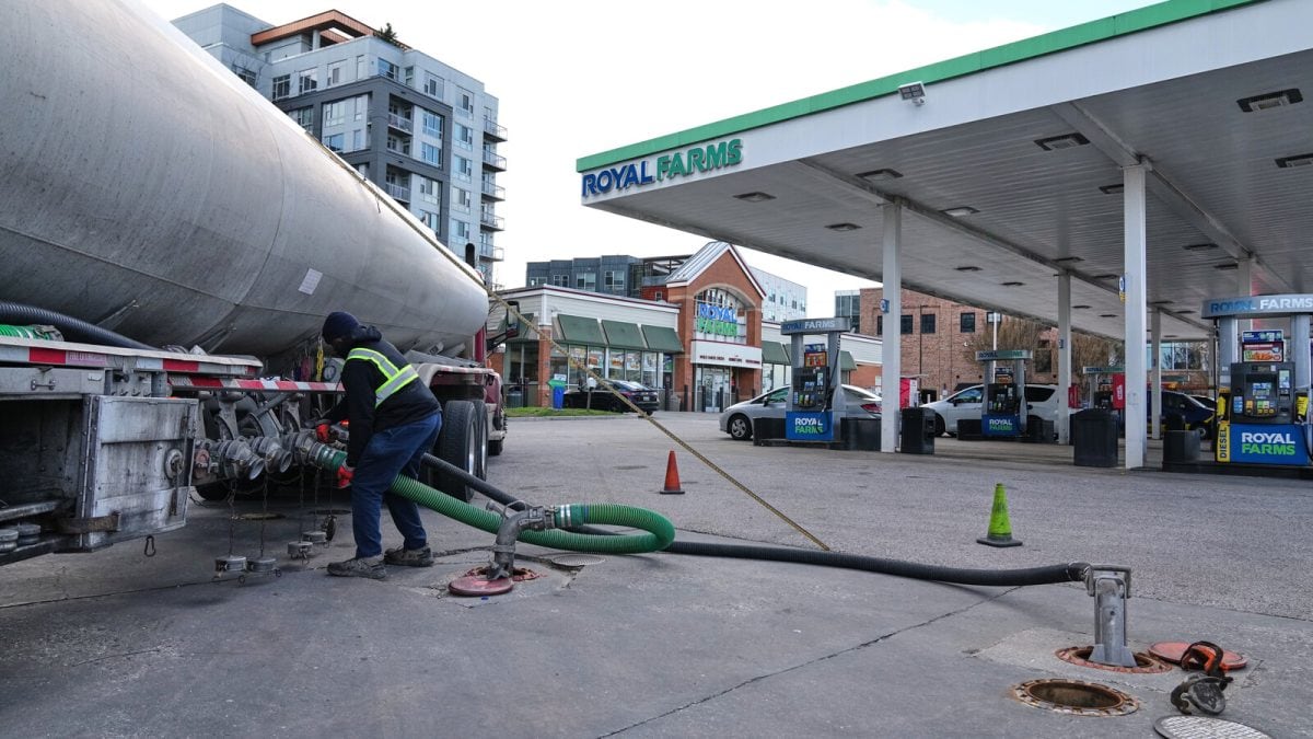 US Rules Out Oil Export Ban As Prices Surge Amid West Asia War