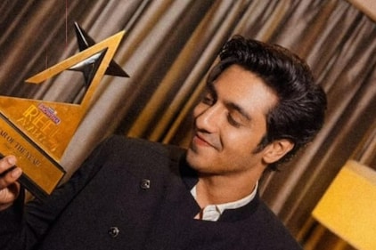 Ahaan Panday Thanks News18 Showsha After Winning Star Of The Year For Saiyaara | PHOTO