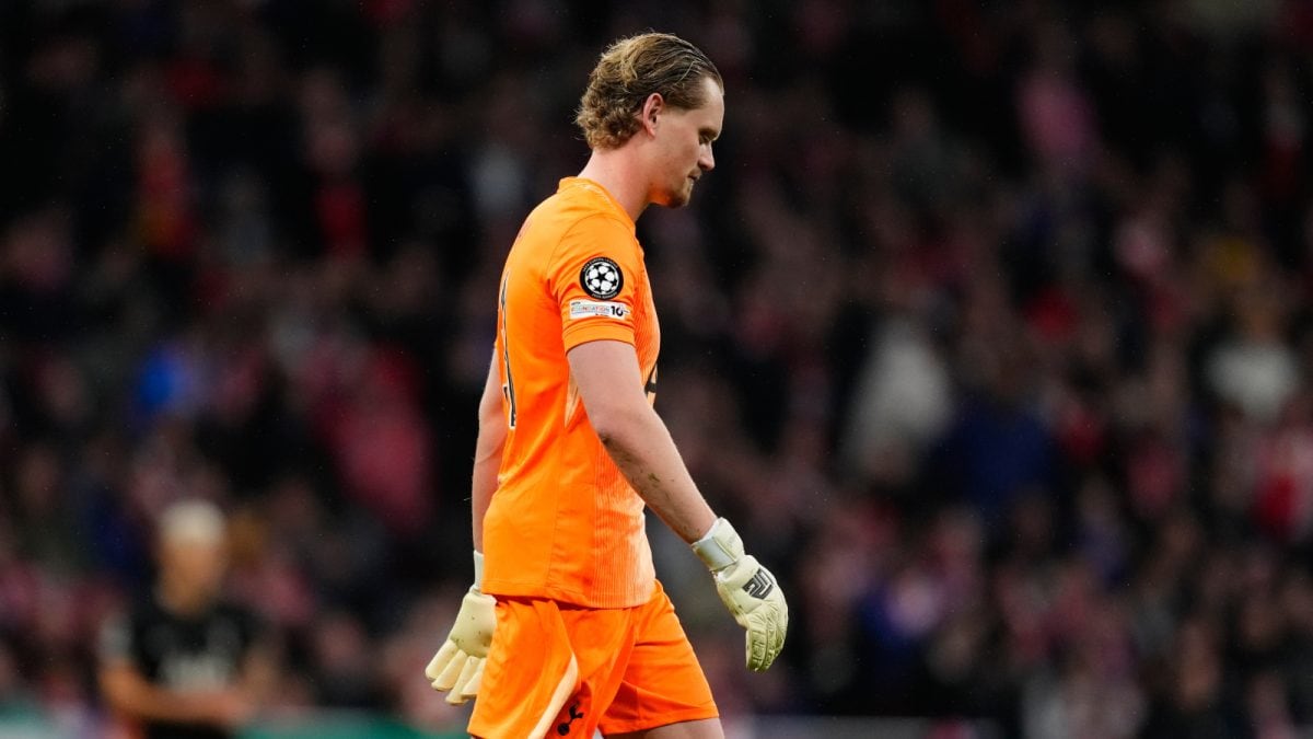 Antonin Kinsky Concedes 3 Goals In 15 Minutes! Gets Substituted In Nightmare CL Debut | Watch