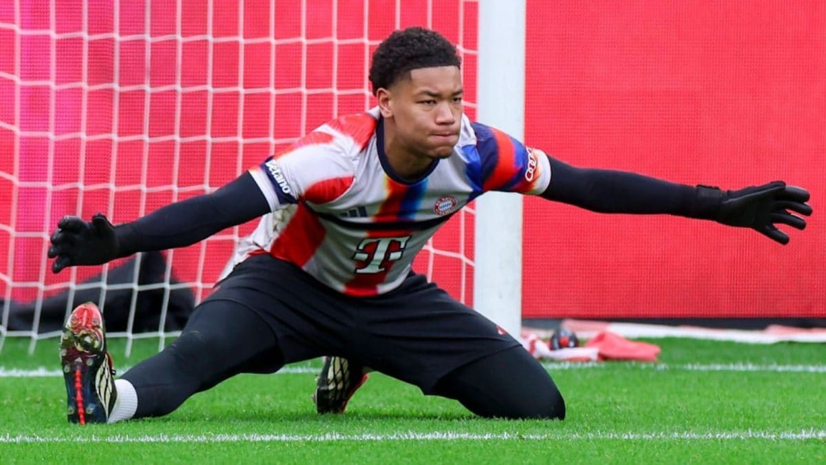 Dream Debut Or 'Child Labour'? Bayern's Legal Hiccup Amid 16-Year-Old GK Selection - Report