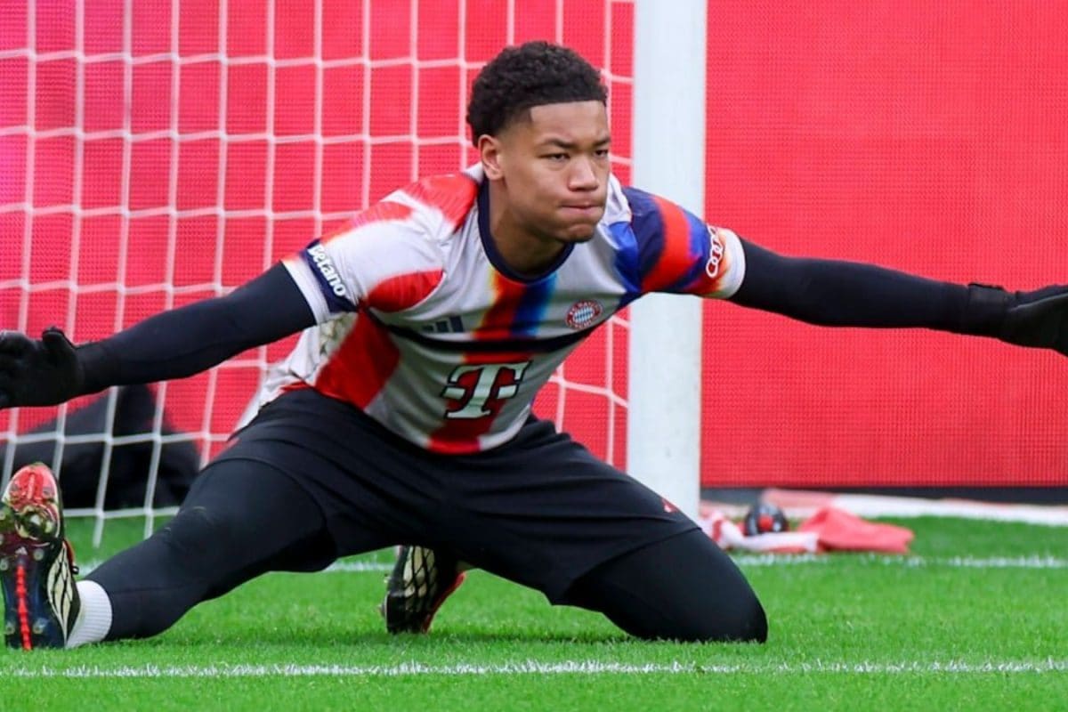 Dream Debut Or 'Child Labour'? Bayern's Legal Hiccup Amid 16-Year-Old GK Selection - Report