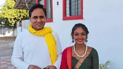 Sanoj Mishra with Mahakumbh Girl.