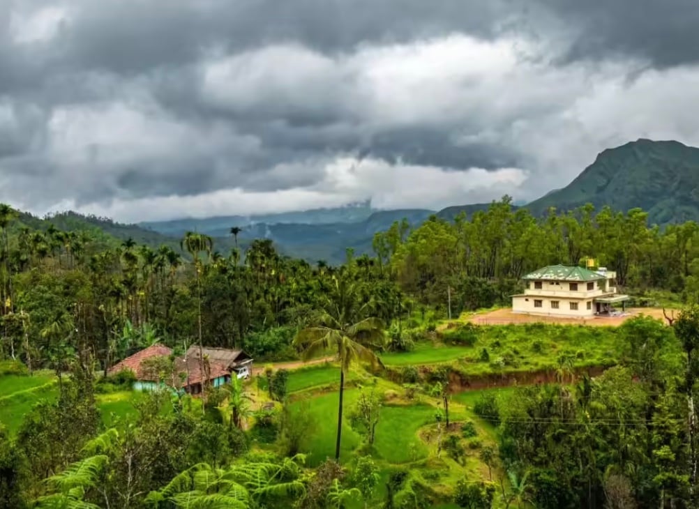 10 Insta-Worthy Spring Getaways in India You Can’t Miss