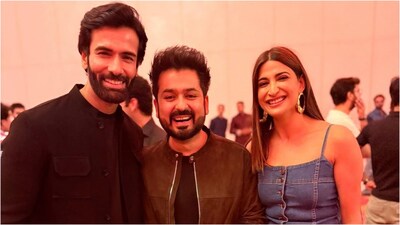 “Plot Twist After 10 Years”: Divyanka Tripathi’s Pregnancy Sparks Conversation On Late Motherhood