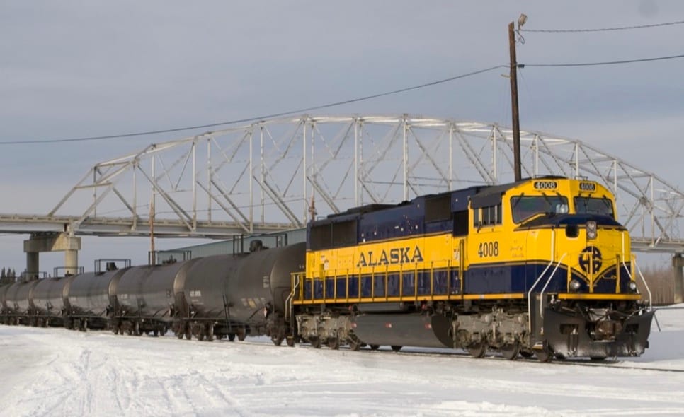 From an economic perspective, rivers have historically been the "highways" of the world. Even in the age of flight and high-speed rail, inland navigation remains one of the most cost-effective and energy-efficient ways to transport heavy bulk commodities like grain, coal, and ore. From an economic perspective, rivers have historically been the "highways" of the world. Even in the age of flight and high-speed rail, inland navigation remains one of the most cost-effective and energy-efficient ways to transport heavy bulk commodities like grain, coal, and ore.