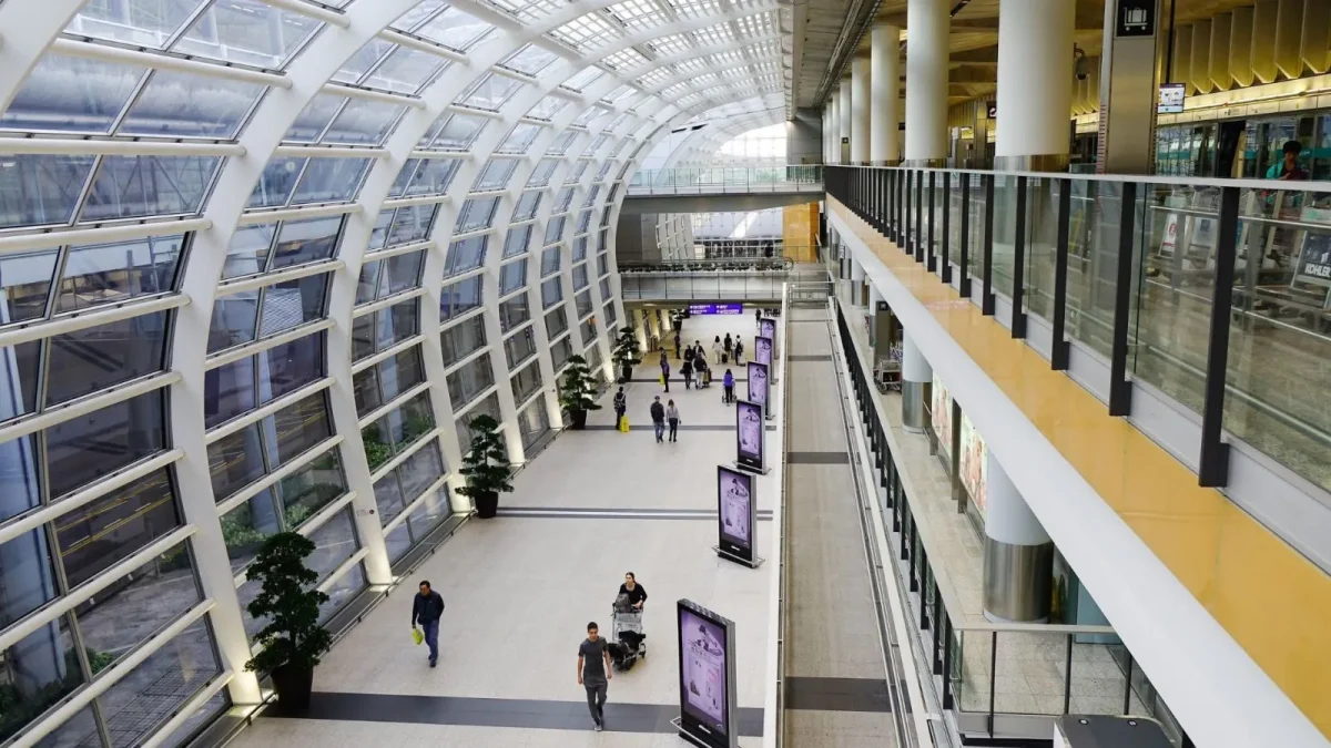 Hong Kong International Airport: Renowned for smooth operations and strong security processes, Hong Kong Airport also stands out for its award-winning facilities, including impeccably maintained washrooms.