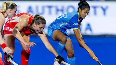 India Lose 0-2 To England