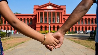 The court also summoned the parents and instructed them not to interfere with the marriage, following which they signed an undertaking promising not to disturb the couple.(Image: AI, Representational)