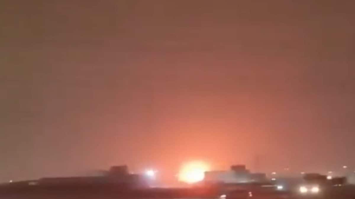 Fireball Lights Up Sky, Panic Grips Crowd: Moment When Iran Hit Qatar’s Key LNG Hub | Video