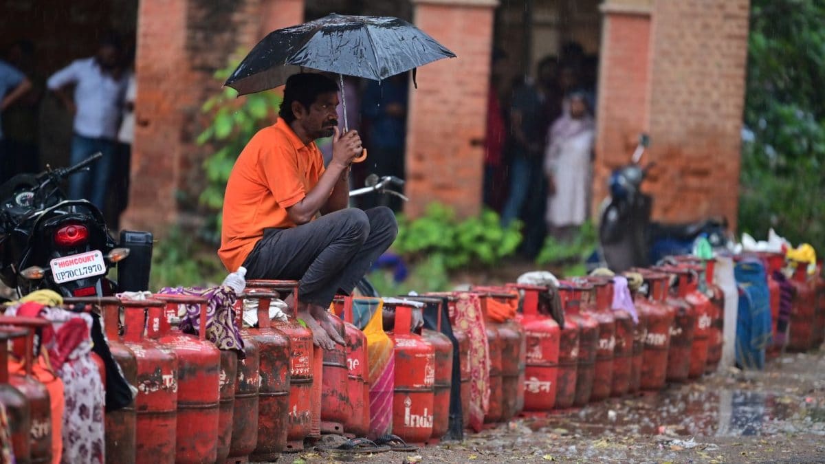 No LPG Shortage, But Scams Rising: How The New Rule Can Stop Fraud In Cylinder Delivery