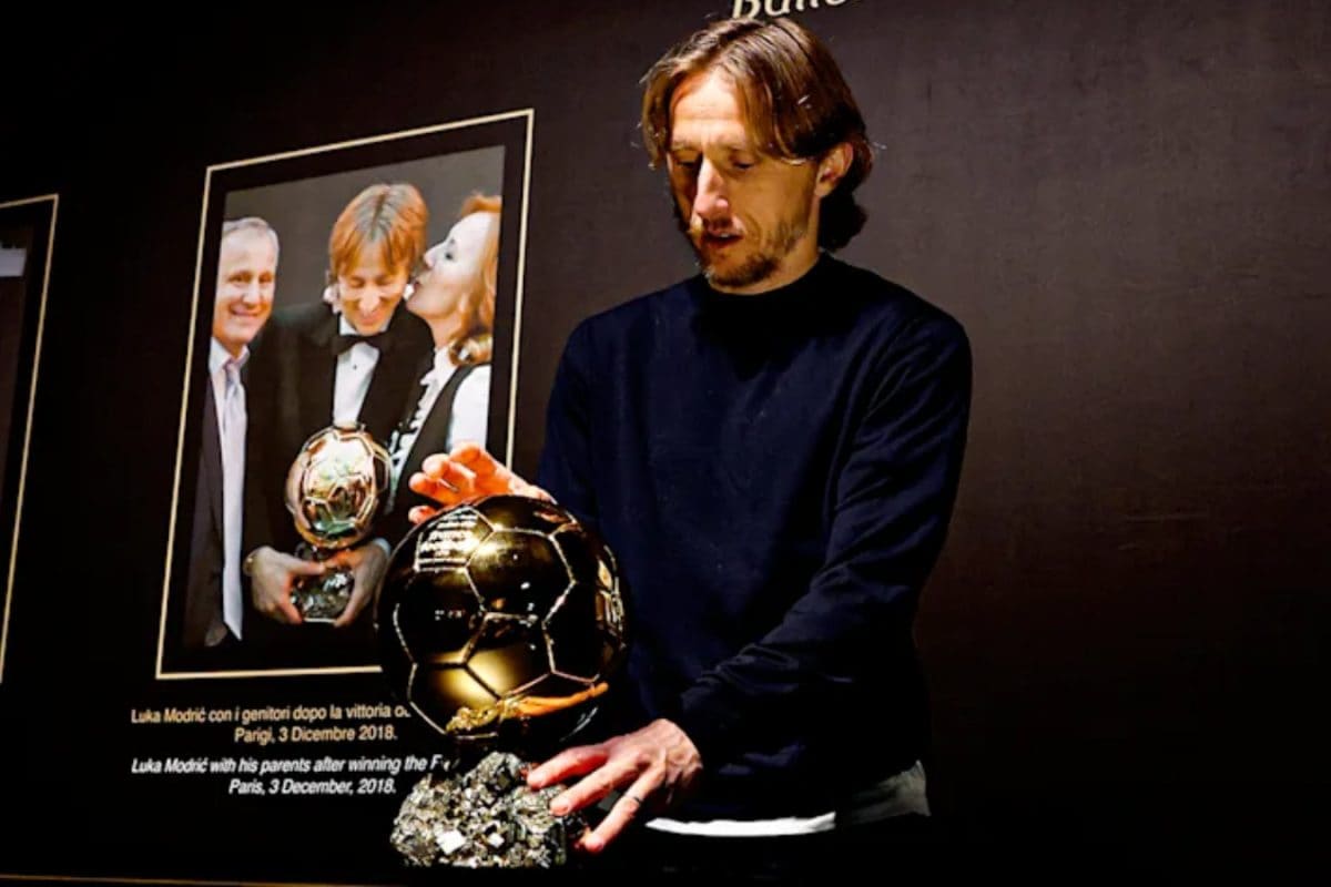 Luka Modric Donates His Iconic 2018 Ballon d’Or To AC Milan: But Why?