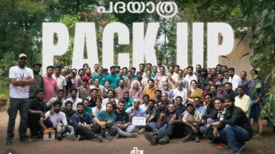 Mammootty Poses With Team As He Completes Shoot For Adoor Gopalakrishnan's Padayaatra