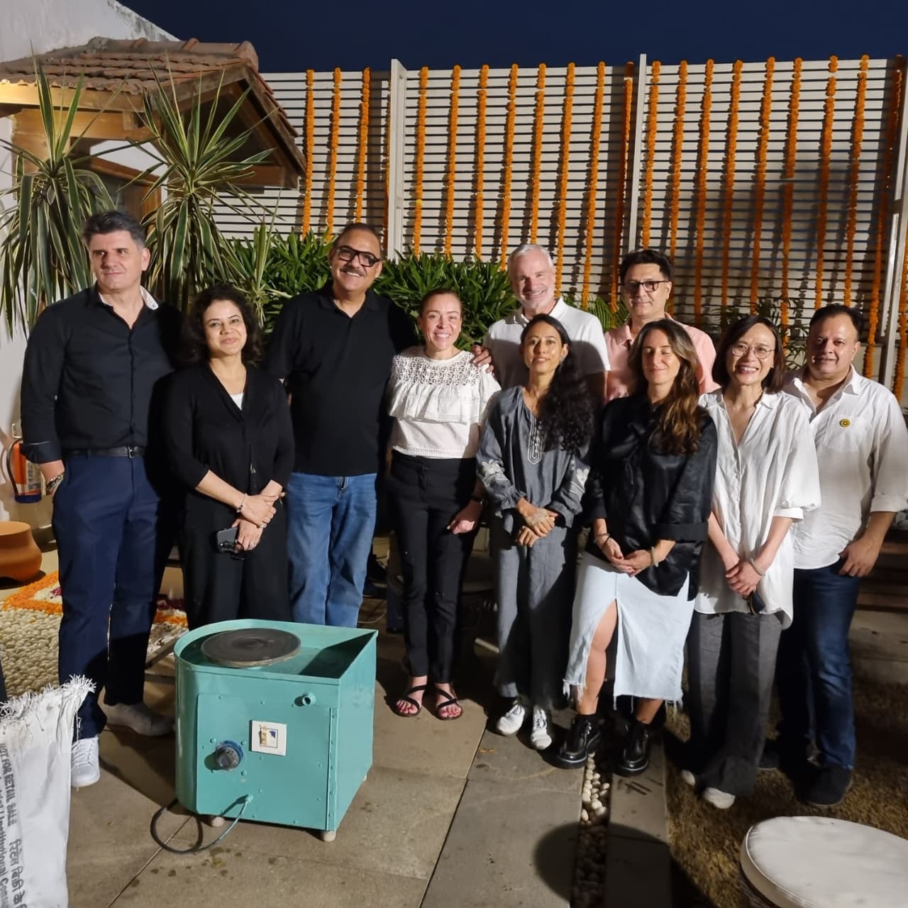 What Is Life Like For Women Who Don’t Marry? 45-Year-Old Artist Shares Her Experience