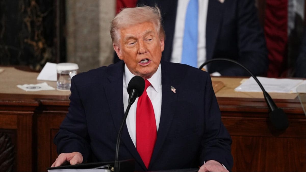 'It's Wonderful': Trump Backs Iranian Kurdish Offensive Against Tehran Amid West Asia War