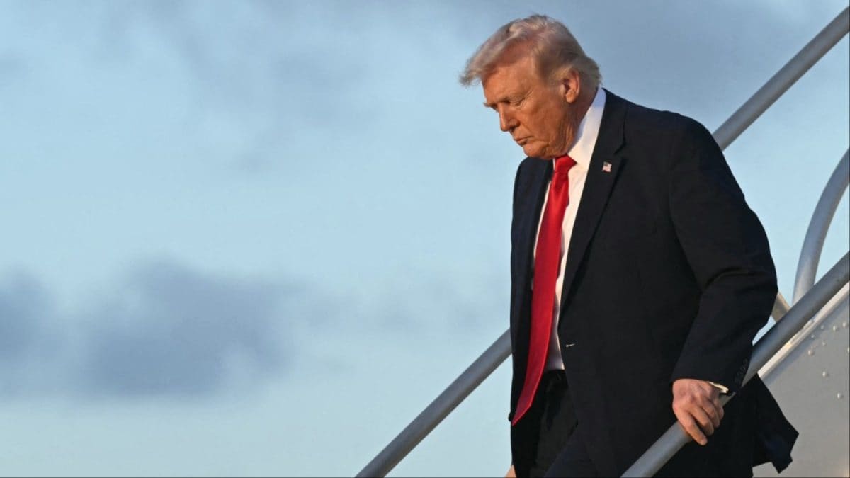 Trump Advisers Urge Exit Plan From Iran War Amid Fears Of Political Backlash: Report