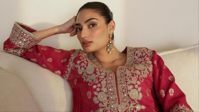 Athiya Shetty was styled by Rahul Vijay. 