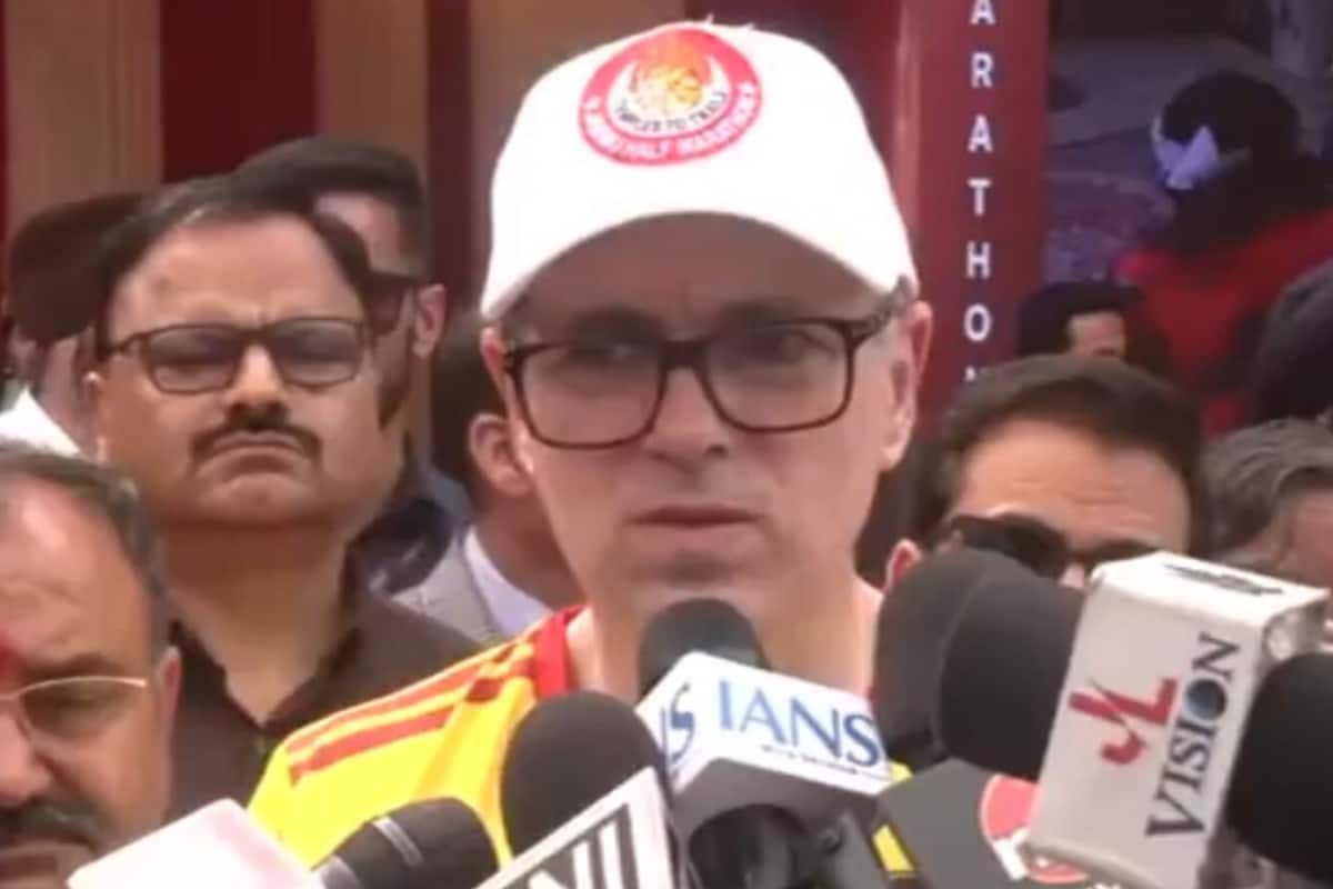 ‘Will Shut Petrol Pumps If…’: Omar Abdullah Warns Against Panic Fuel Buying, Long Queues
