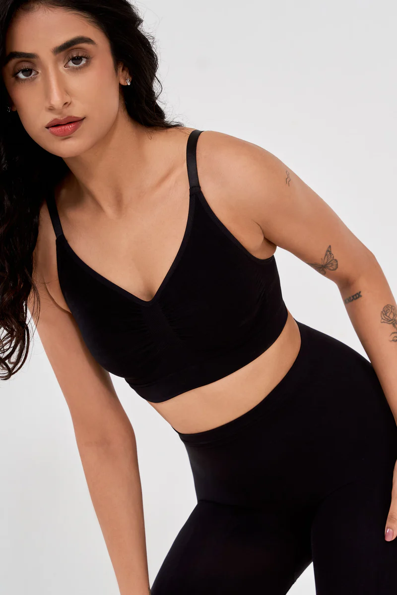 Women’s Day 2026: From Luxe Lipsticks To Craft Spirits, A Last-Minute Gift Guide For The Women In Your Life