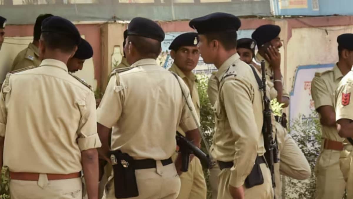 Gelatin Sticks Found Near PM Modi's Convoy Route On Bengaluru Outskirts; Suspect Detained