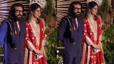 Ram Charan Arrives Barefoot At Rashmika Mandanna-Vijay Deverakonda's Reception, Fans React