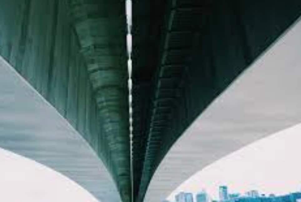 Rivers are deeply embedded in the human psyche, appearing in the foundational myths of almost every culture. From the sacred status of the River Ganges in Hinduism to the symbolic "crossing the Jordan" in Judeo-Christian traditions, rivers represent purification, life, and the passage of time. They provide recreational spaces that are essential for mental well-being, offering a connection to the natural world in an increasingly urbanized society. Rivers are deeply embedded in the human psyche, appearing in the foundational myths of almost every culture. From the sacred status of the River Ganges in Hinduism to the symbolic "crossing the Jordan" in Judeo-Christian traditions, rivers represent purification, life, and the passage of time. They provide recreational spaces that are essential for mental well-being, offering a connection to the natural world in an increasingly urbanized society.