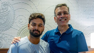 LSG captain Rishabh Pant with owner Sanjiv Goenka.(PC: X)