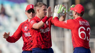 T20 World Cup: Sam Curran clebrating with his England teammates (PTI)