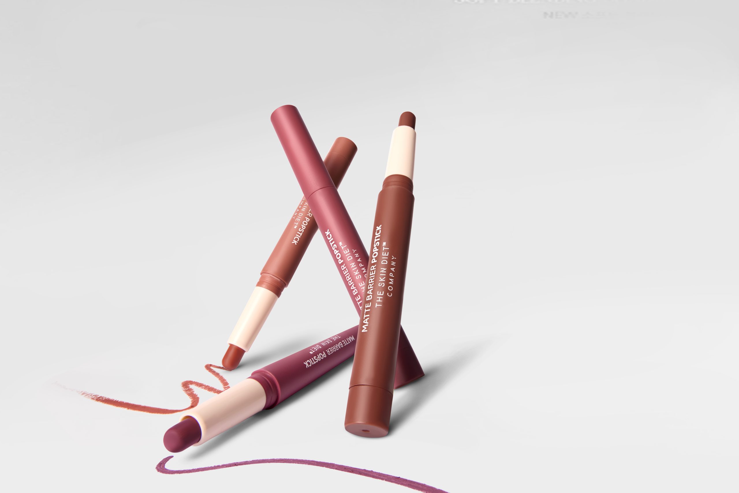 Women’s Day 2026: From Luxe Lipsticks To Craft Spirits, A Last-Minute Gift Guide For The Women In Your Life