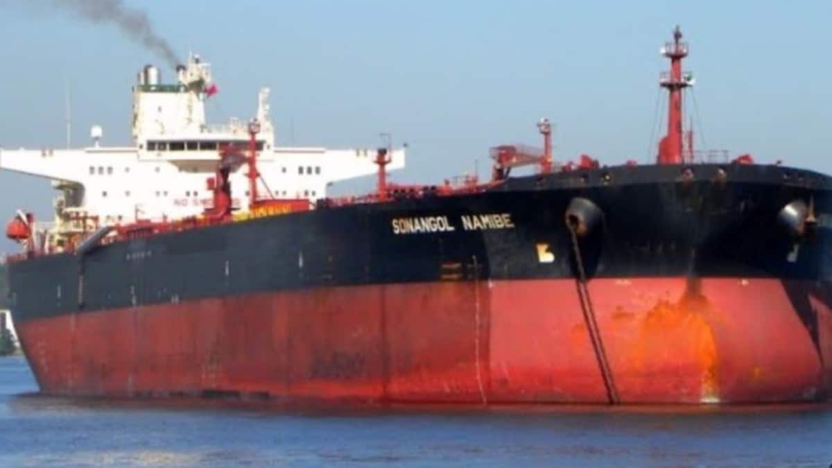 Bahamas-Flagged Oil Tanker Hit By Blast Near Iraqi Port, Hull Breach Suspected
