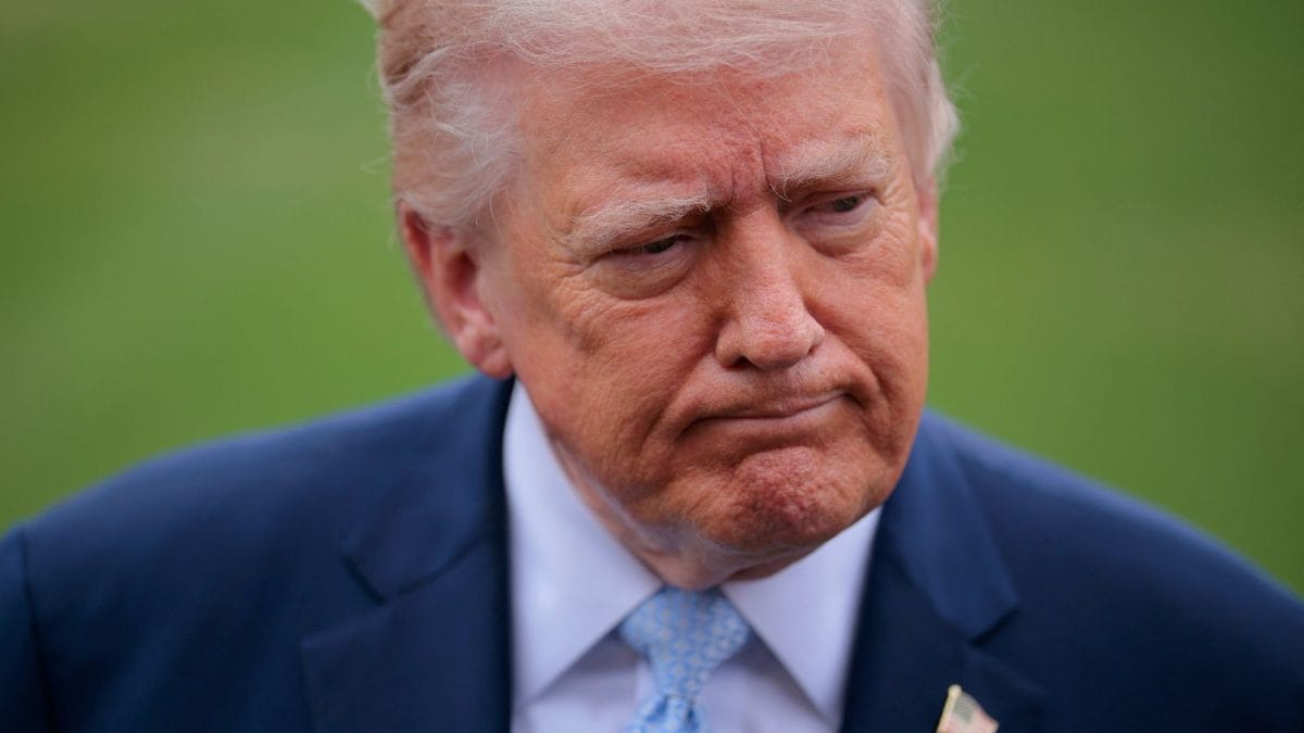 'US Troops Will Be Food For Persian Gulf Sharks': Iran Warns Trump Against Ground Assault