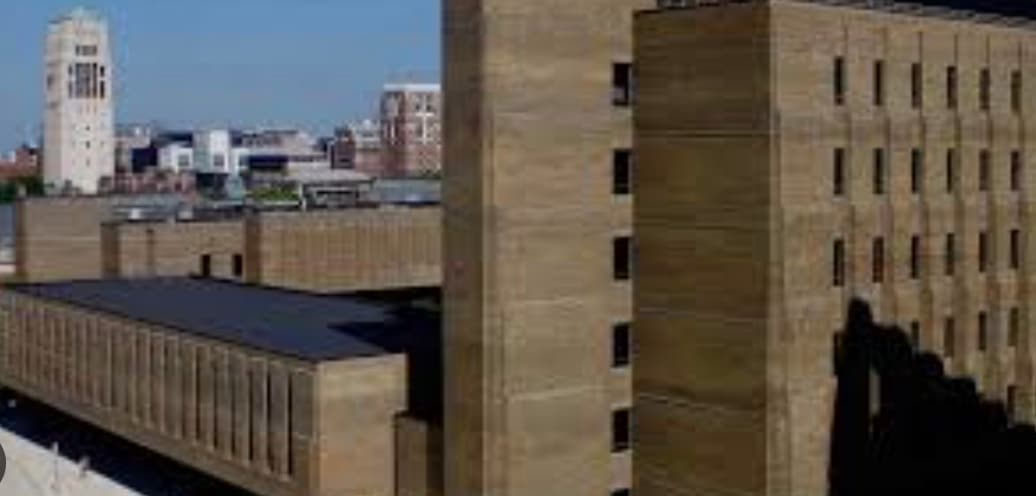 University of Michigan-Ann Arbor: With a score of 90.3, the University of Michigan is one of the top dental schools in the United States. It offers a comprehensive curriculum, world-class facilities, and strong research programmes, making it a preferred destination for aspiring dentists.