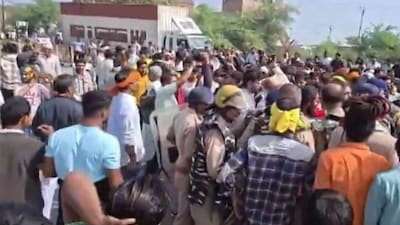 A scuffle broke out between Police and locals in Mathura’s Kosi area. (ANI)