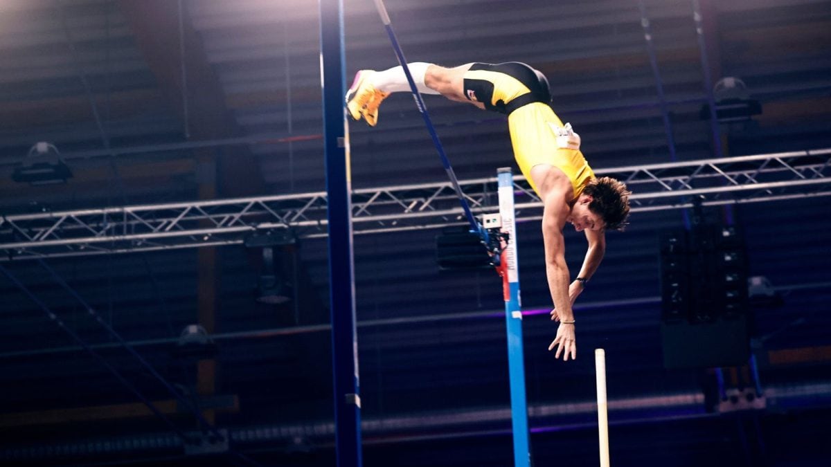 And For The 15th Time...! Armand Duplantis Smashes Pole Vault World Record With...
