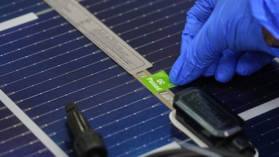 Currently, over 52% of installed capacity – around 272 gigawatt (GW) – comes from non-fossil fuel sources, with solar alone contributing nearly 140 GW. (Image: AP/File)